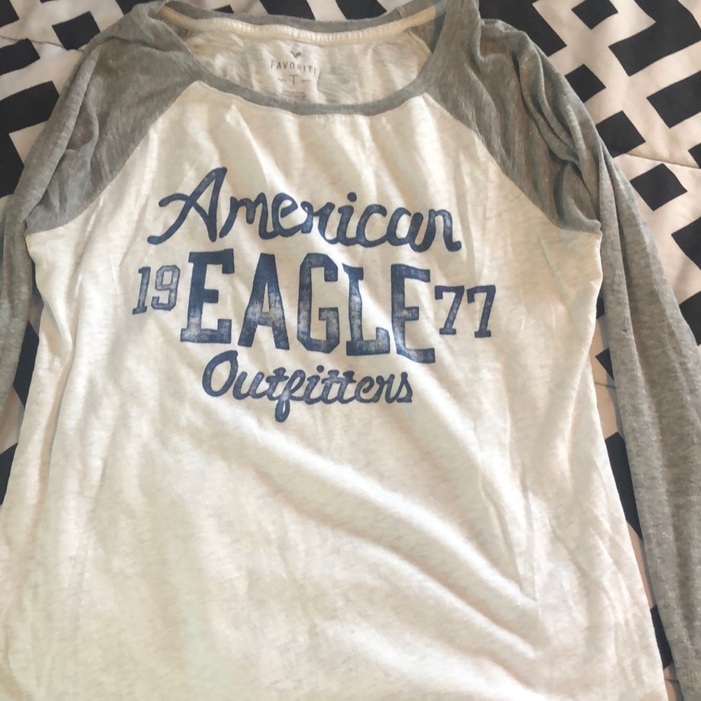 American eagle long sleeve tee